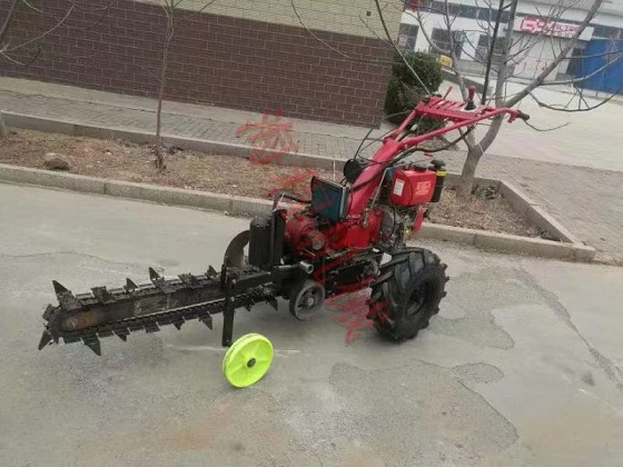 手扶开沟机